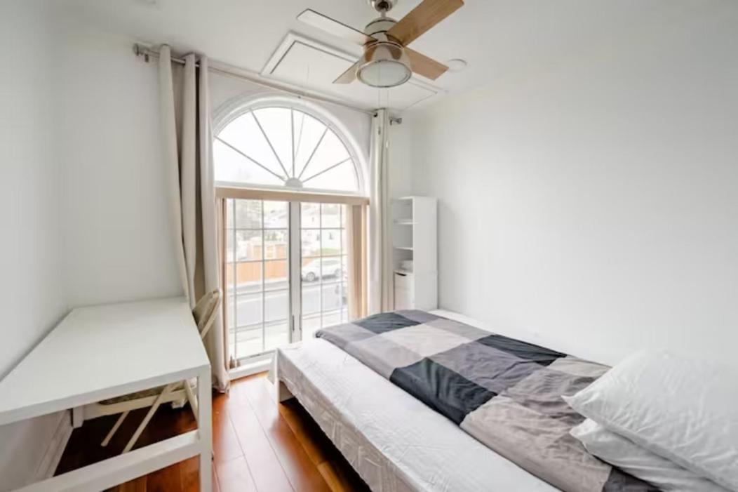 Luxury Hotel-Style Room In Queens, Нью-Йорк Экстерьер фото