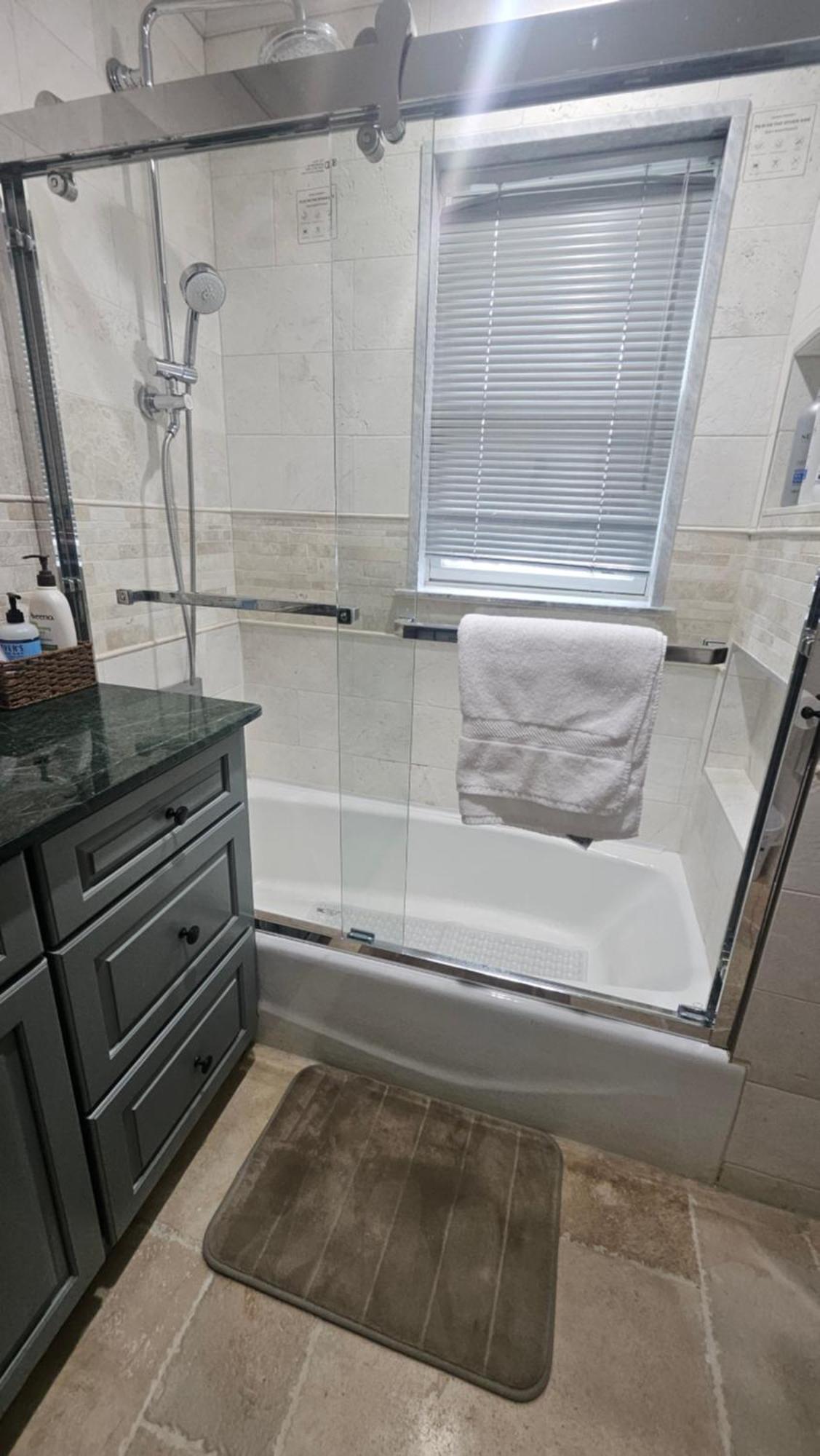 Luxury Hotel-Style Room In Queens, Нью-Йорк Экстерьер фото